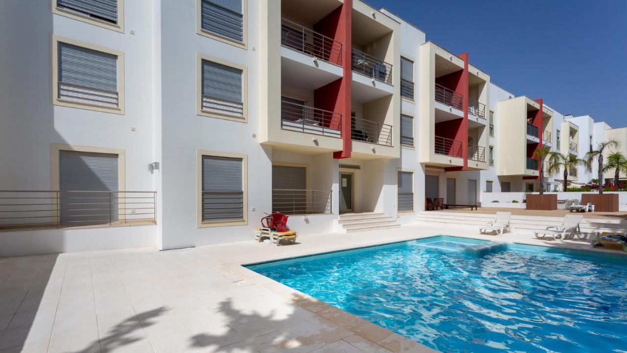 Luminous 2 Bdr Apartment W/Pool By Lovelystay Albufeira Extérieur photo