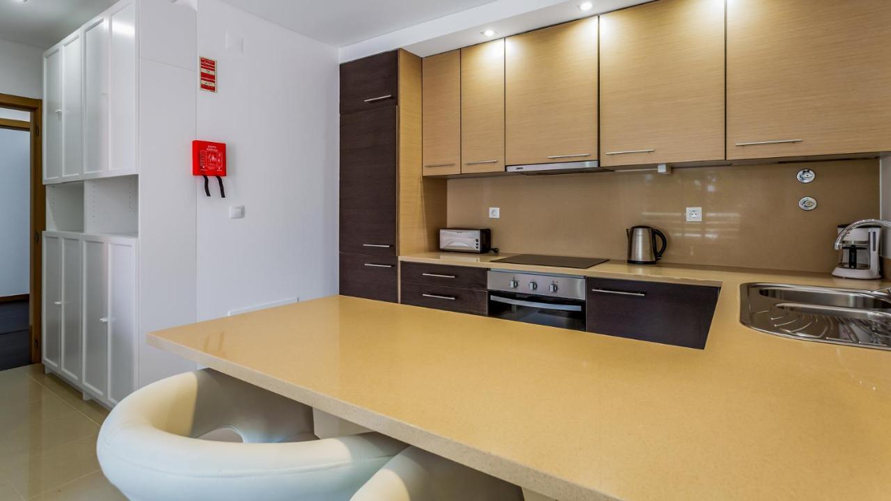 Luminous 2 Bdr Apartment W/Pool By Lovelystay Albufeira Extérieur photo